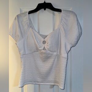 No boundaries White blouse with cut out in front